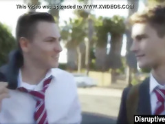 Gay boy looses virginity